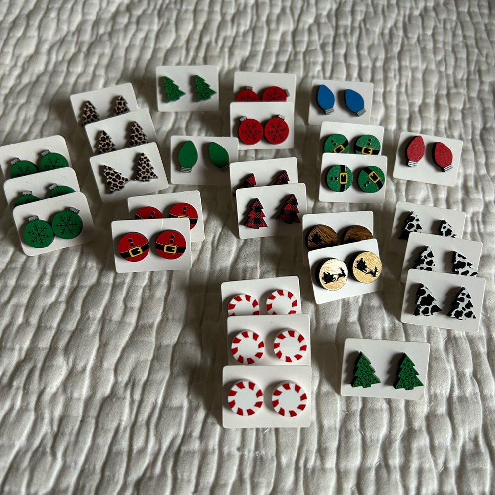 Festive Holiday Earrings. Teachers!